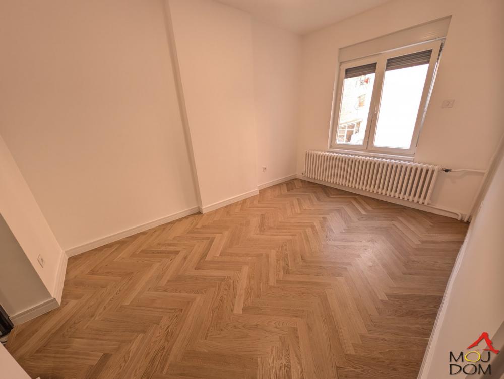 Slika 7 - Stan,NOVI SAD,CENTAR,kv: 85, € 306400, ID: 1029951