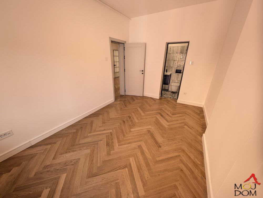 Slika 1 - Stan,NOVI SAD,CENTAR,kv: 85, € 306400, ID: 1029951