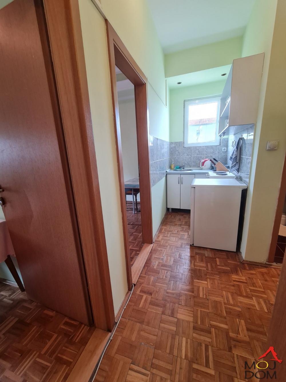 Slika 8 - Stan,NOVI SAD,CENTAR,kv: 58, € 149350, ID: 1030235