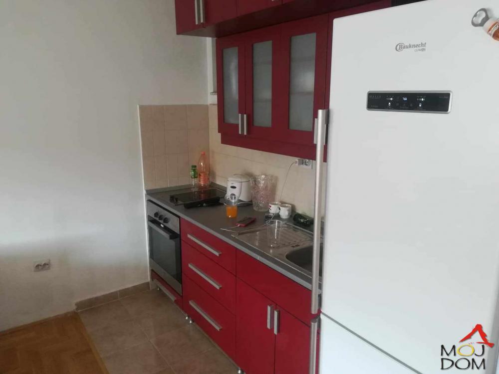 Slika 3 - Stan,NOVI SAD,NOVA DETELINARA,kv: 32, € 87500, ID: 1030488