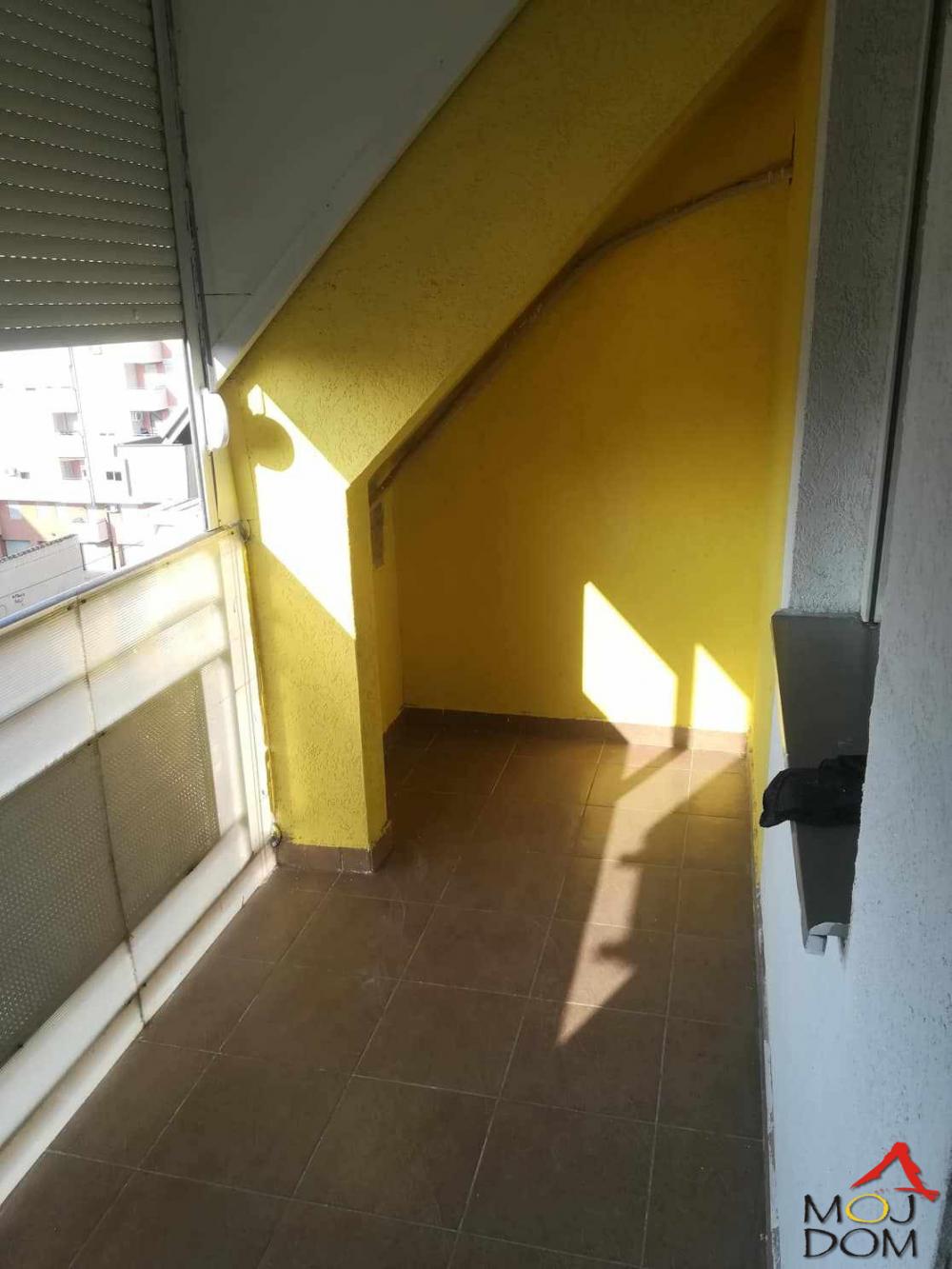 Slika 9 - Stan,NOVI SAD,NOVA DETELINARA,kv: 32, € 87500, ID: 1030488