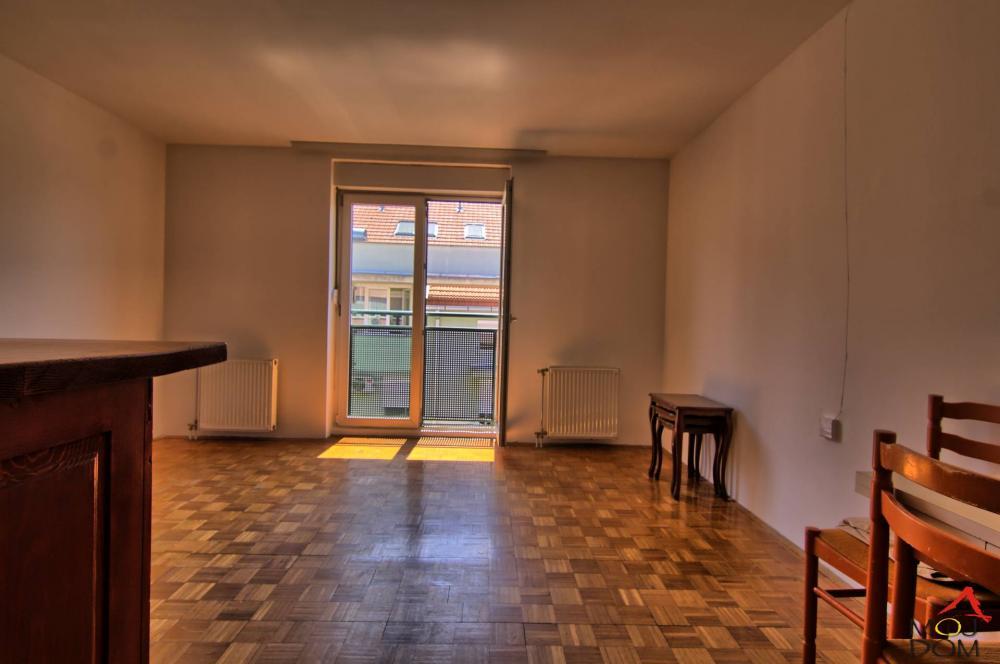 Glavna slika -Stan,NOVI SAD,NOVA DETELINARA,kv: 54, € 113300, ID: 1030522