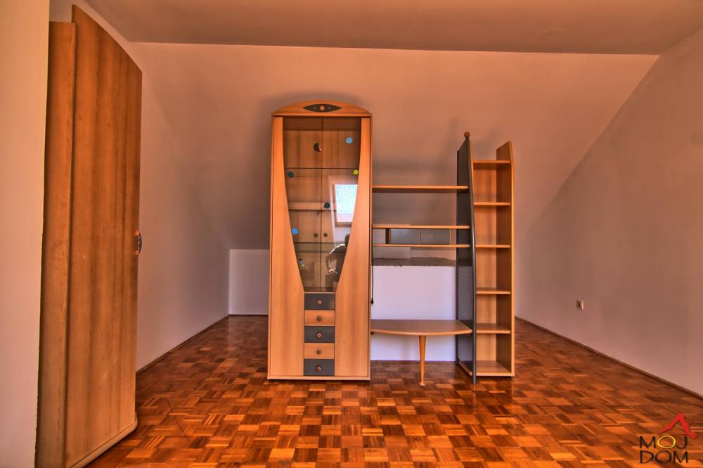 Slika 8 - Stan,NOVI SAD,NOVA DETELINARA,kv: 54, € 113300, ID: 1030522