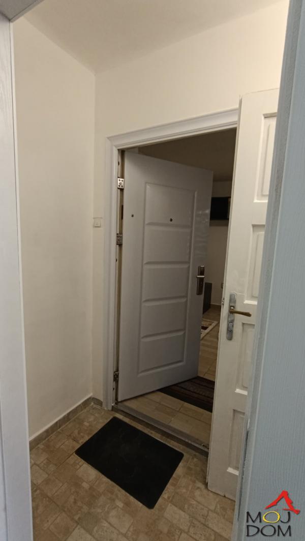 Slika 11 - Stan,NOVI SAD,CARA DUŠANA,kv: 22, € 66950, ID: 1029649