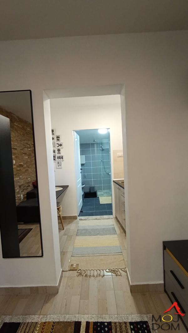 Slika 4 - Stan,NOVI SAD,CARA DUŠANA,kv: 22, € 66950, ID: 1029649