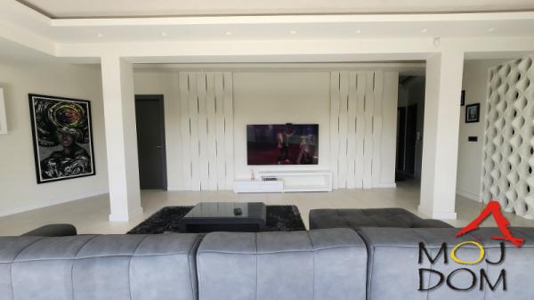 Slika 1 - Stan,NOVI SAD,ROTKVARIJA,kv: 140, € 329600, ID: 1030514