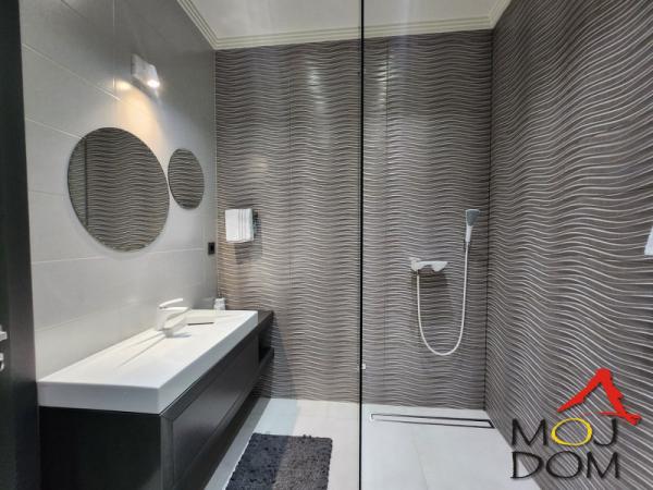 Slika 10 - Stan,NOVI SAD,ROTKVARIJA,kv: 140, € 329600, ID: 1030514
