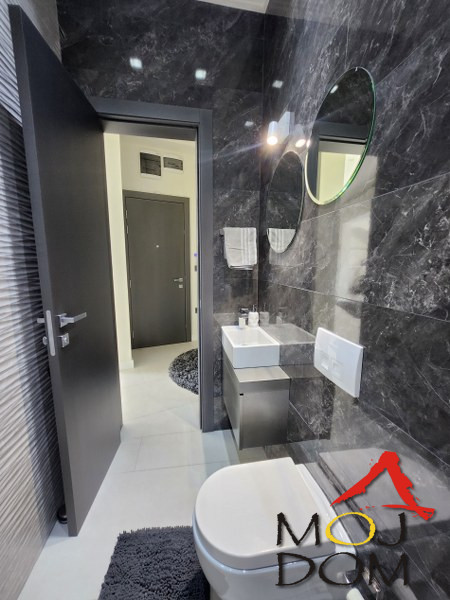 Slika 8 - Stan,NOVI SAD,ROTKVARIJA,kv: 140, € 329600, ID: 1030514