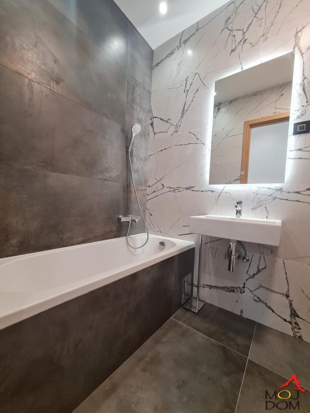 Slika 5 - Stan,NOVI SAD,CARA DUŠANA,kv: 83, € 311300, ID: 1027475