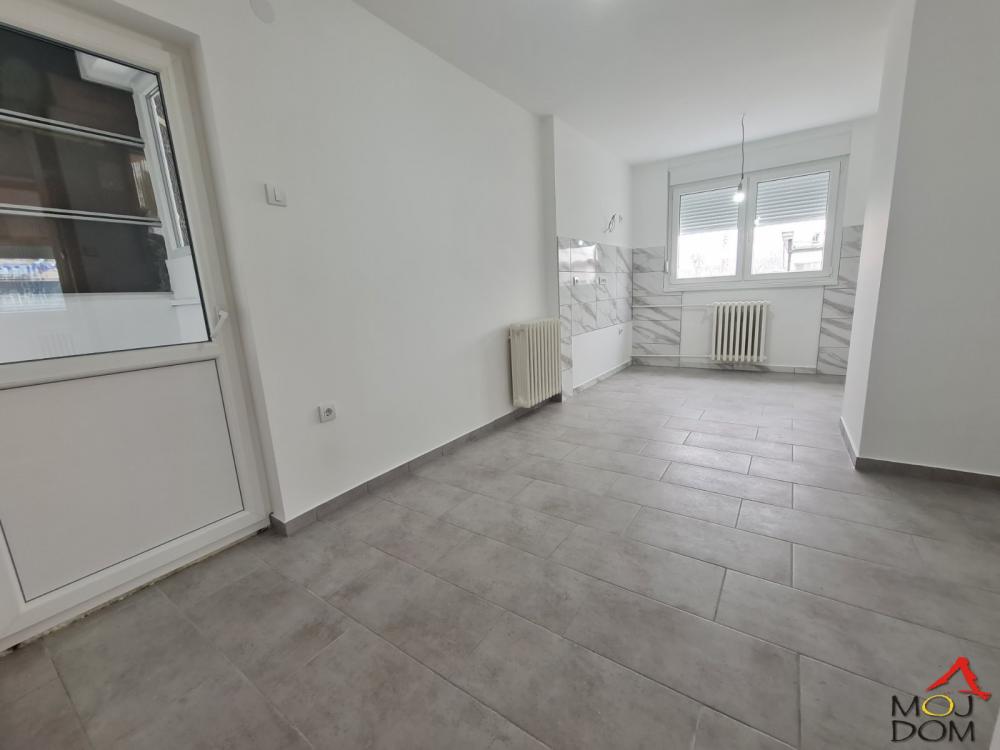 Slika 6 - Stan,NOVI SAD,BULEVAR,kv: 63, € 161400, ID: 1029934