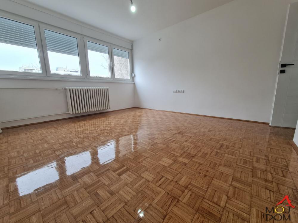 Slika 5 - Stan,NOVI SAD,BULEVAR,kv: 63, € 161400, ID: 1029934