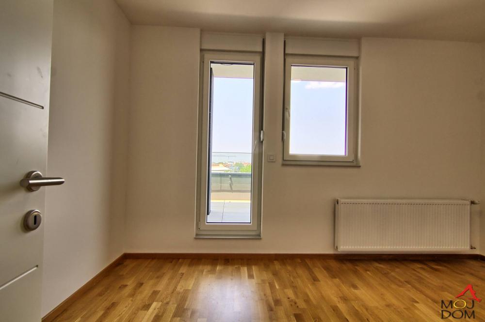 Slika 7 - Stan,NOVI SAD,TELEP,kv: 127, € 237950, ID: 1030657