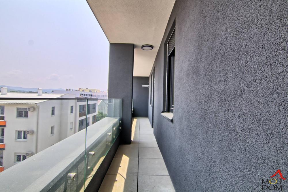 Slika 10 - Stan,NOVI SAD,TELEP,kv: 85, € 197050, ID: 1030658