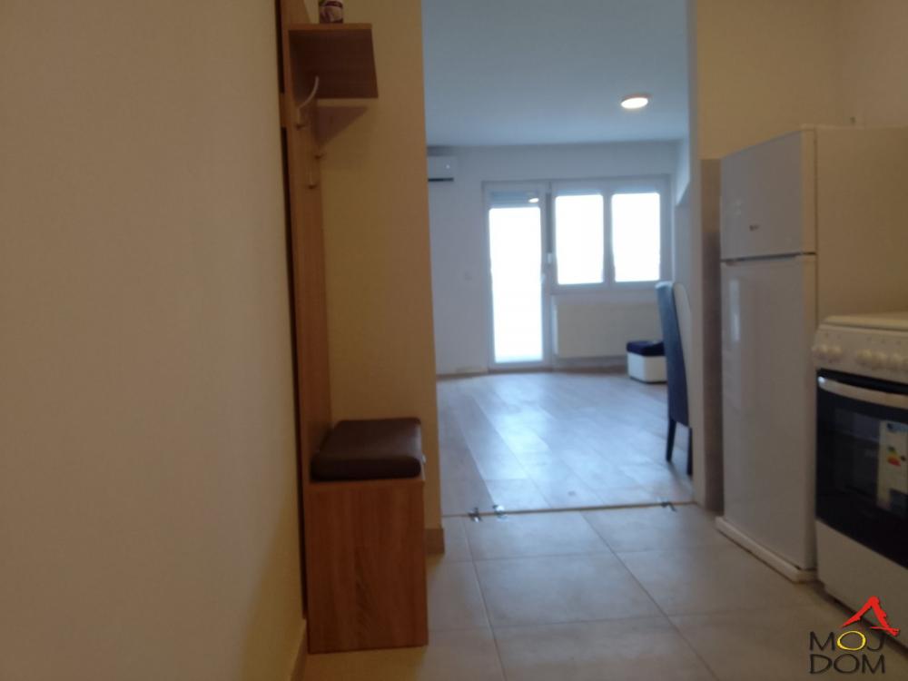 Slika 10 - Stan,NOVI SAD,GRBAVICA,kv: 51, € 157600, ID: 1030683