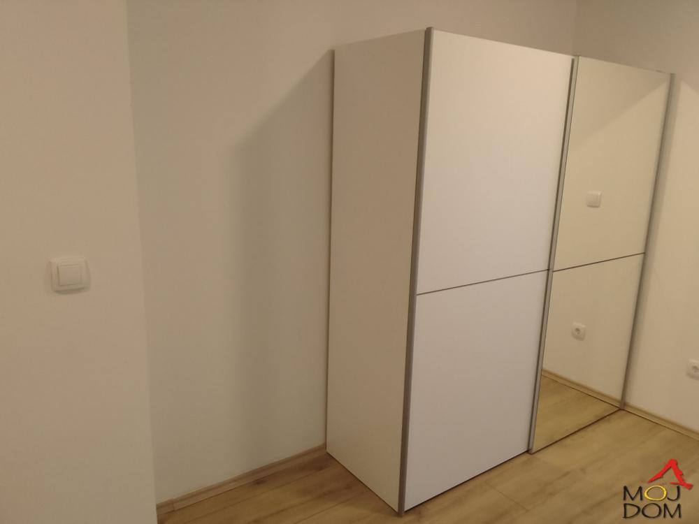 Slika 8 - Stan,NOVI SAD,GRBAVICA,kv: 51, € 157600, ID: 1030683