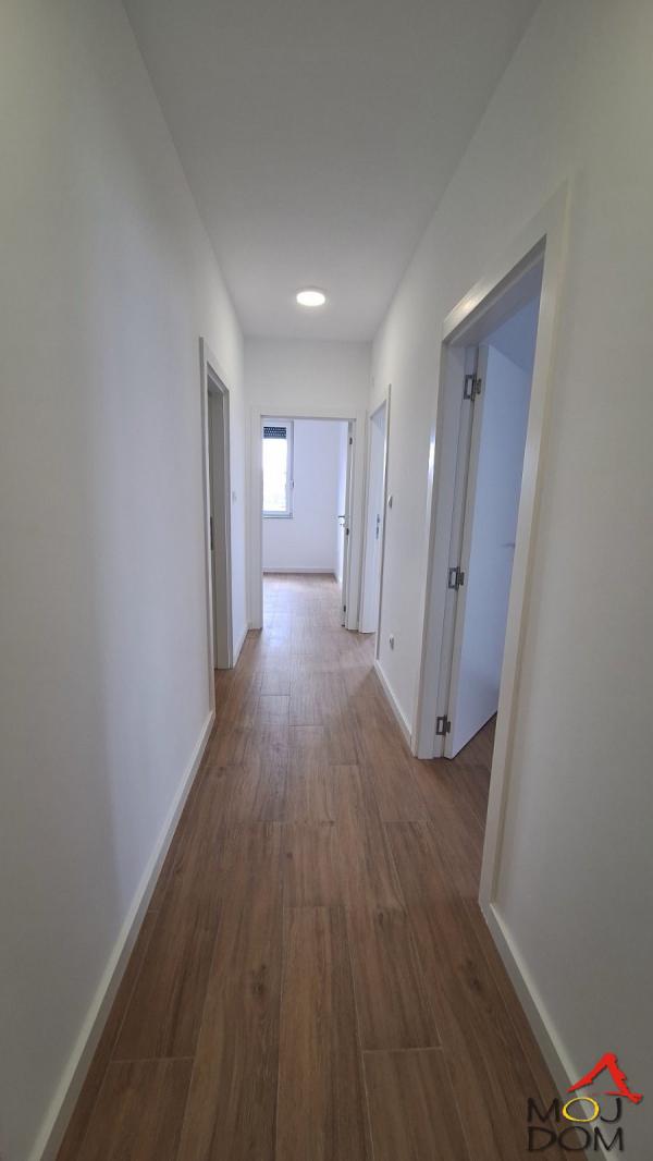 Slika 5 - Stan,PETROVARADIN,PETROVARADIN,kv: 72, € 162950, ID: 1030692