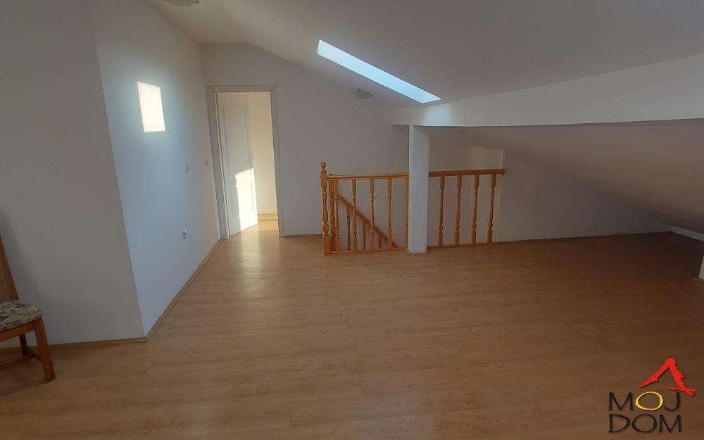 Slika 9 - Stan,NOVI SAD,TELEP,kv: 75, € 154500, ID: 1026915