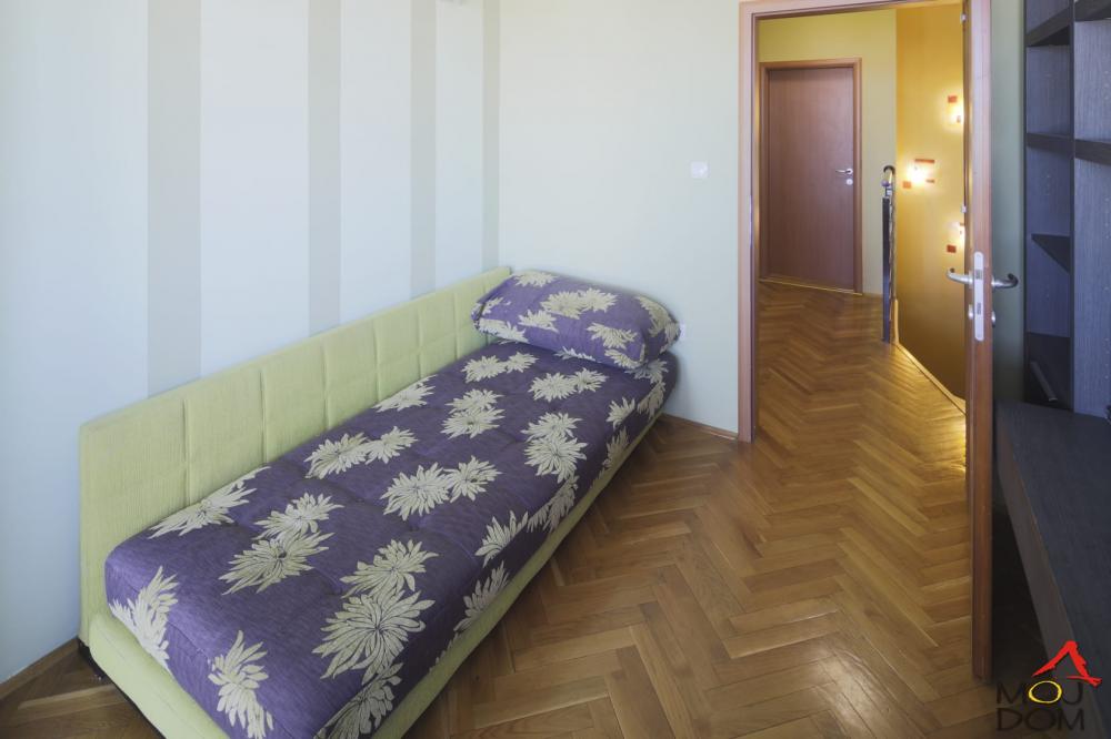 Slika 10 - Stan,NOVI SAD,CENTAR,kv: 119, € 215250, ID: 1017612