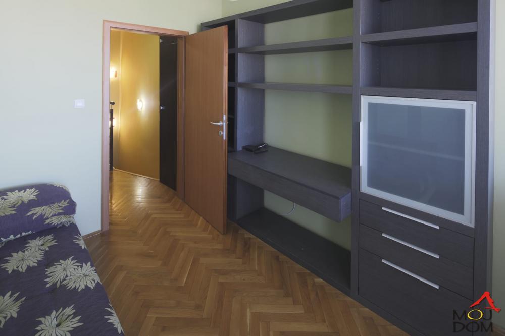 Slika 7 - Stan,NOVI SAD,CENTAR,kv: 119, € 215250, ID: 1017612