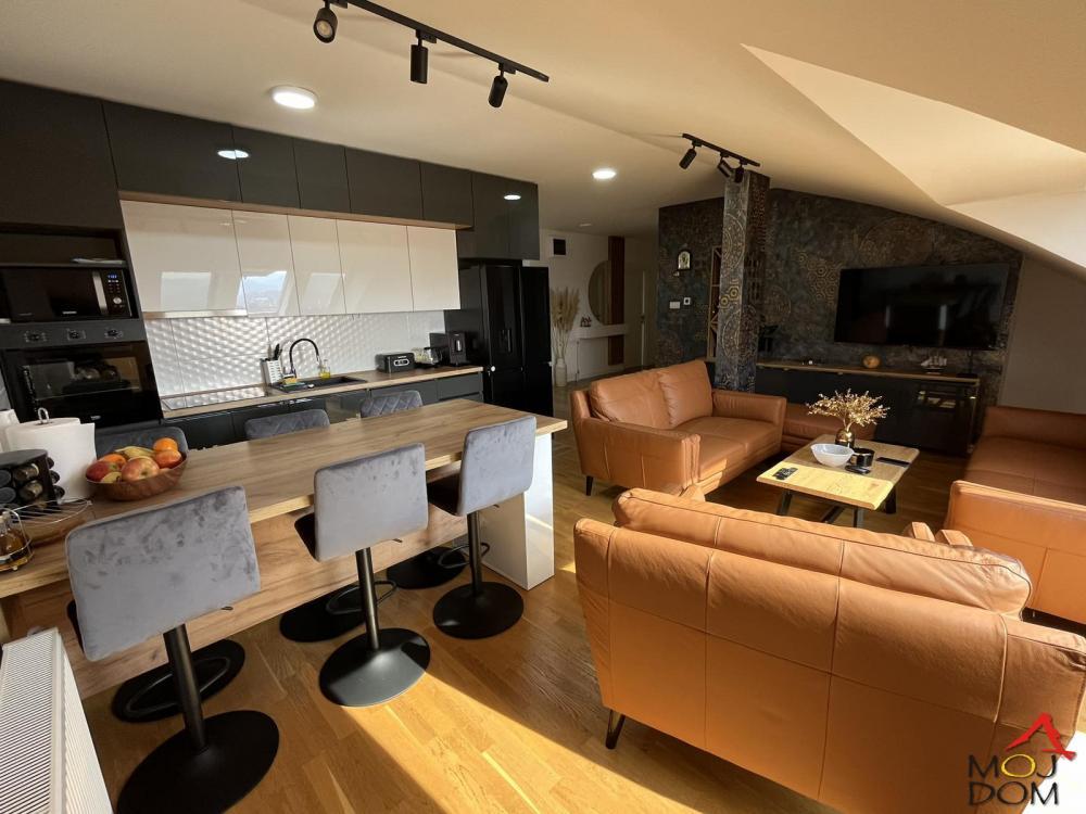 Glavna slika -Stan,NOVI SAD,SOMBORSKI BULEVAR,kv: 113, € 247200, ID: 1027817