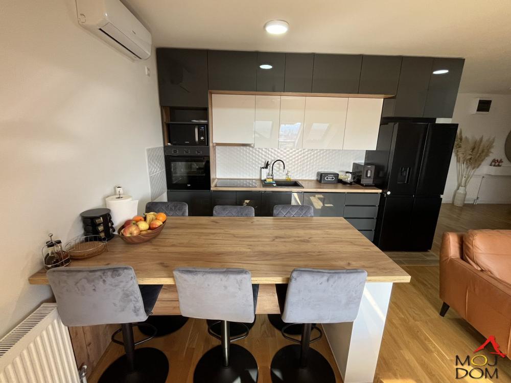 Slika 4 - Stan,NOVI SAD,SOMBORSKI BULEVAR,kv: 113, € 247200, ID: 1027817