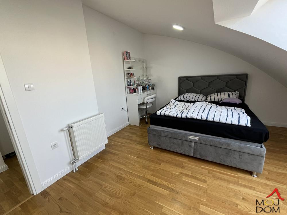 Slika 8 - Stan,NOVI SAD,SOMBORSKI BULEVAR,kv: 113, € 247200, ID: 1027817