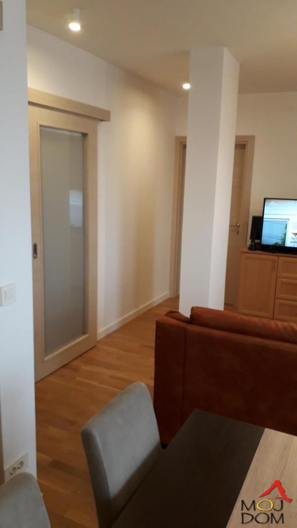 Slika 2 - Stan,NOVI SAD,JUGOVIĆEVO,kv: 66, € 144200, ID: 1027793