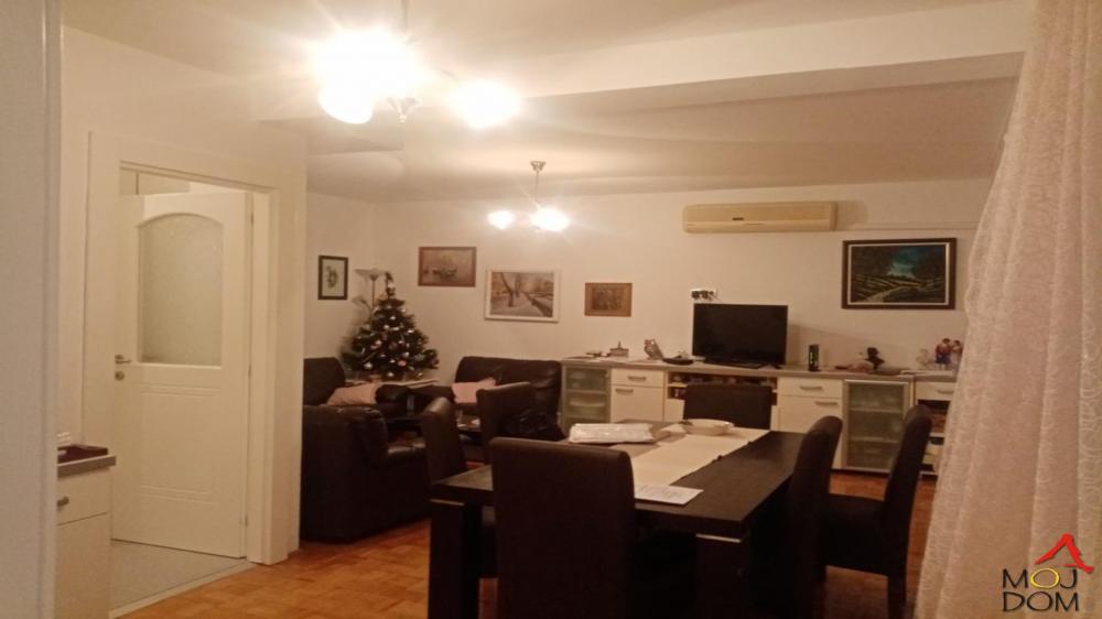 Slika 3 - Stan,NOVI SAD,LIMAN 2,kv: 70, € 252350, ID: 1027778