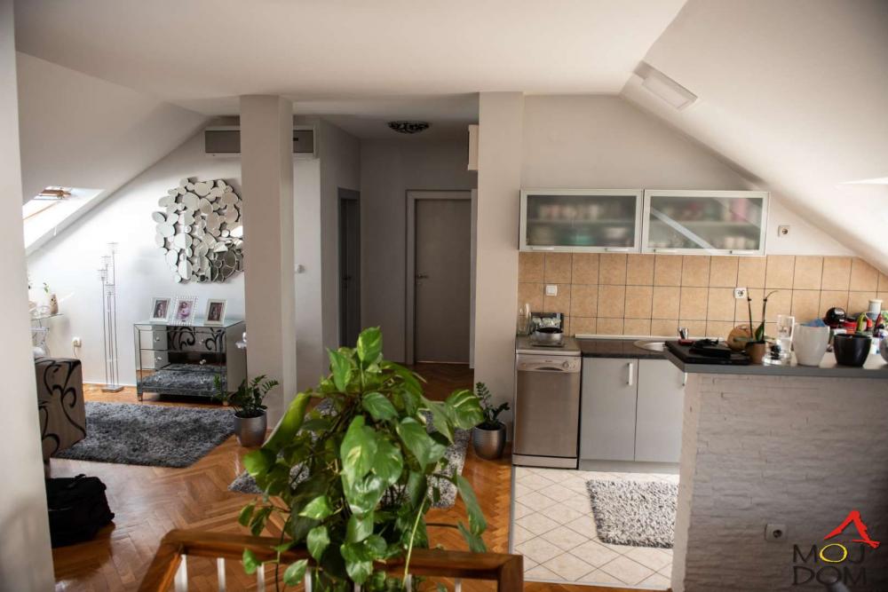 Slika 2 - Stan,NOVI SAD,BETANIJA,kv: 105, € 170000, ID: 1027777