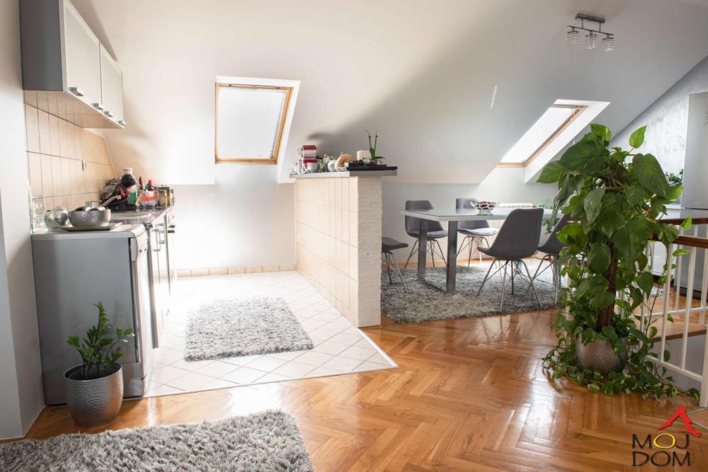 Slika 4 - Stan,NOVI SAD,BETANIJA,kv: 105, € 170000, ID: 1027777