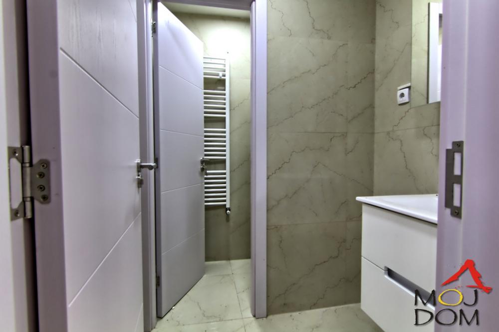 Slika 7 - Stan,NOVI SAD,CENTAR,kv: 98, € 339900, ID: 1027081