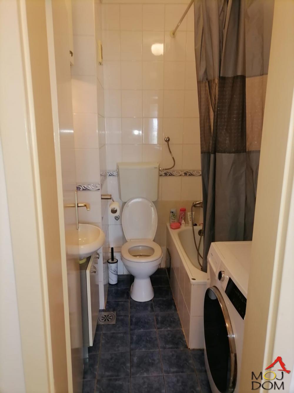 Slika 7 - Stan,NOVI SAD,SALAJKA,kv: 71, € 166850, ID: 1027058