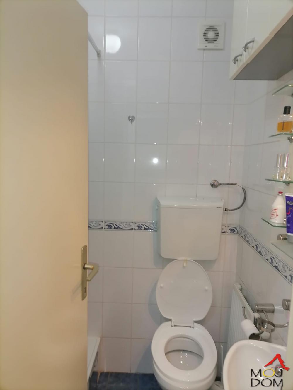 Slika 8 - Stan,NOVI SAD,SALAJKA,kv: 71, € 166850, ID: 1027058