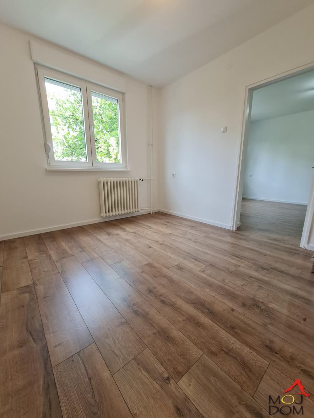 Slika 4 - Stan,NOVI SAD,DETELINARA,kv: 43, € 123600, ID: 1030280