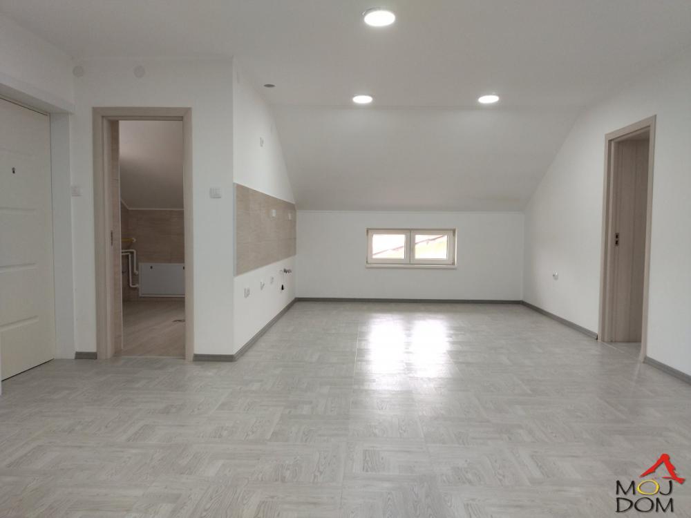 Slika 2 - Stan,NOVI SAD,KLISA,kv: 71, € 113300, ID: 1029671