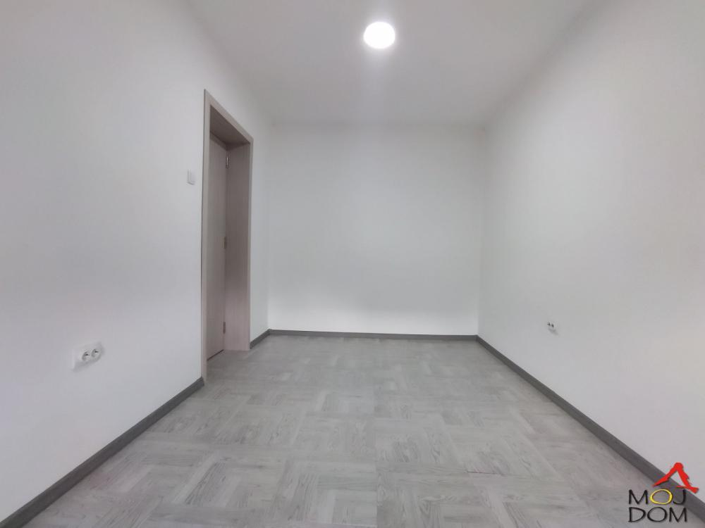 Slika 7 - Stan,NOVI SAD,KLISA,kv: 71, € 113300, ID: 1029671