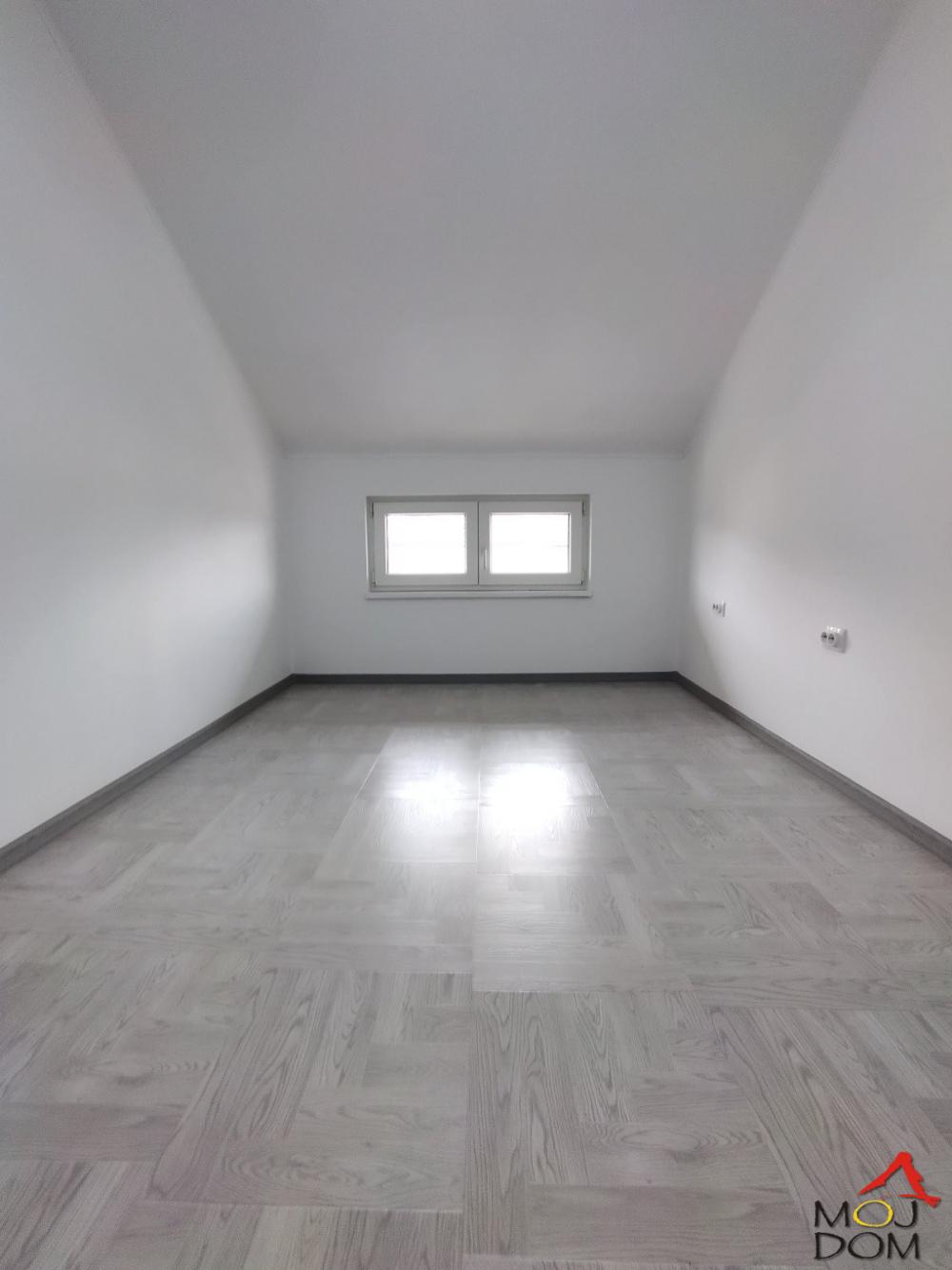 Slika 10 - Stan,NOVI SAD,KLISA,kv: 71, € 113300, ID: 1029671