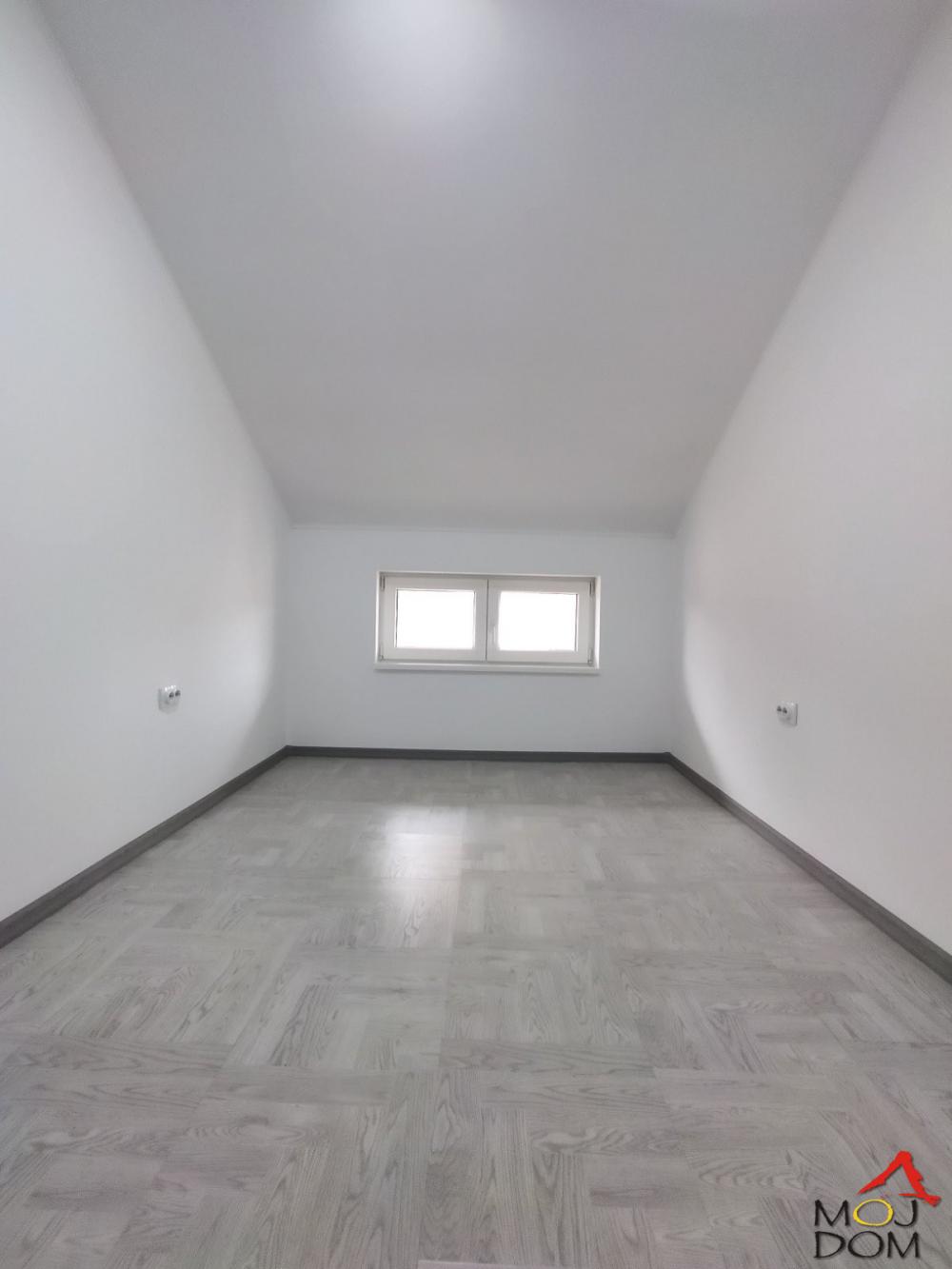 Slika 6 - Stan,NOVI SAD,KLISA,kv: 71, € 113300, ID: 1029671