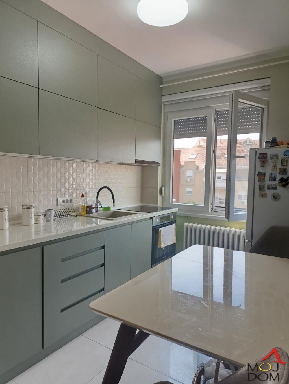 Slika 6 - Stan,NOVI SAD,GRBAVICA,kv: 52, € 147300, ID: 1030661