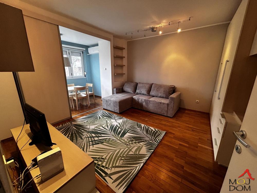 Slika 1 - Stan,NOVI SAD,CENTAR,kv: 41, € 139000, ID: 1027964