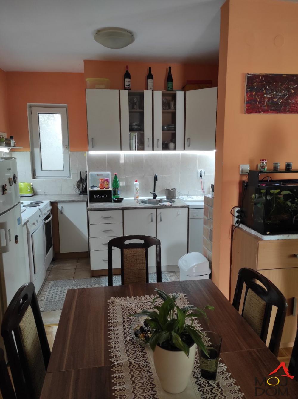 Slika 8 - Stan,NOVI SAD,SOCIJALNO,kv: 72, € 164800, ID: 1027861