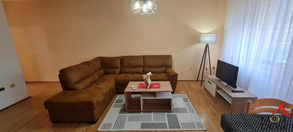 Glavna slika -Stan,NOVI SAD,STANICA,kv: 70, € 125000, ID: 1027657