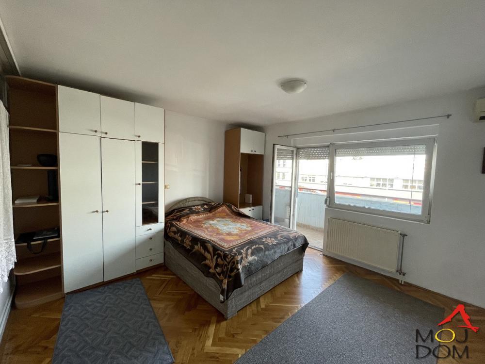 Slika 3 - Stan,NOVI SAD,GRBAVICA,kv: 53, € 152850, ID: 1030592