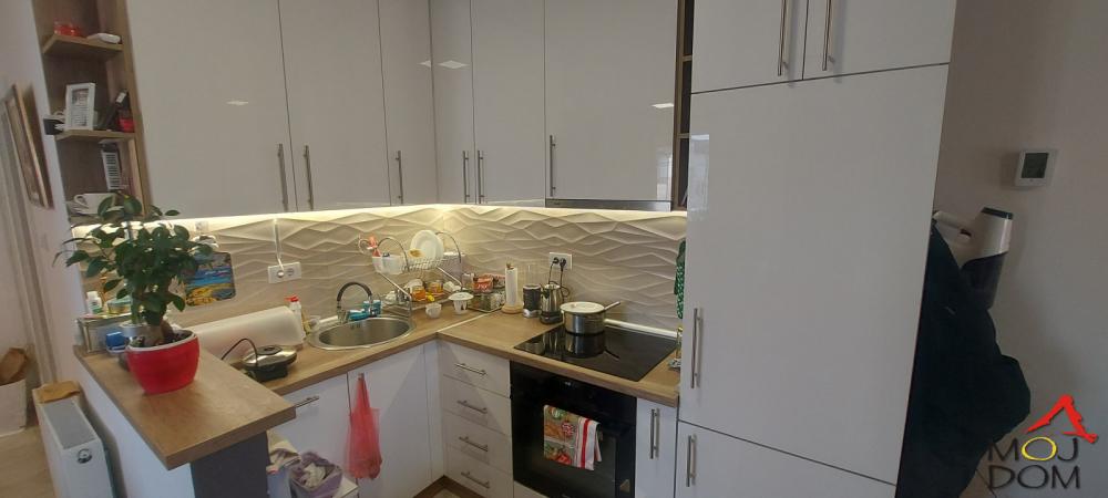 Slika 4 - Stan,NOVI SAD,ADICE,kv: 52, € 125000, ID: 1027711