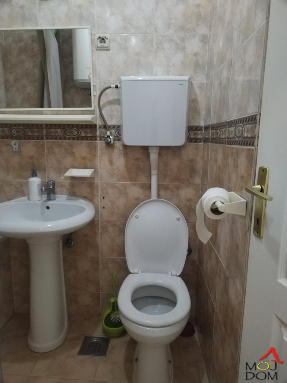 Slika 10 - Stan,NOVI SAD,SOCIJALNO,kv: 42, € 123600, ID: 1030371