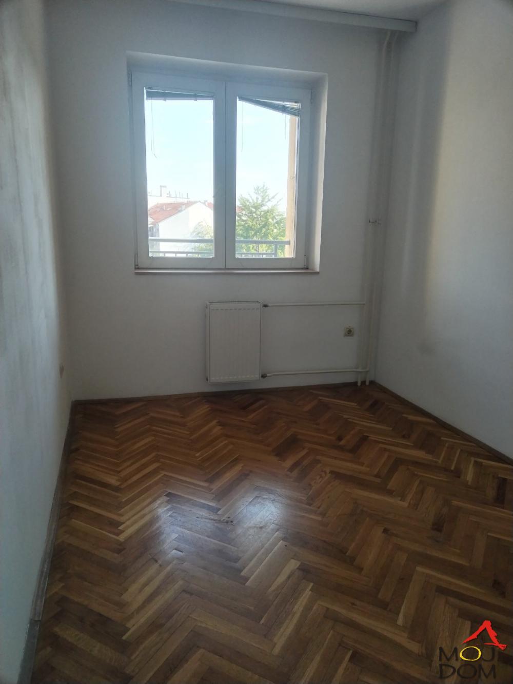 Slika 8 - Stan,NOVI SAD,SOCIJALNO,kv: 42, € 123600, ID: 1030371