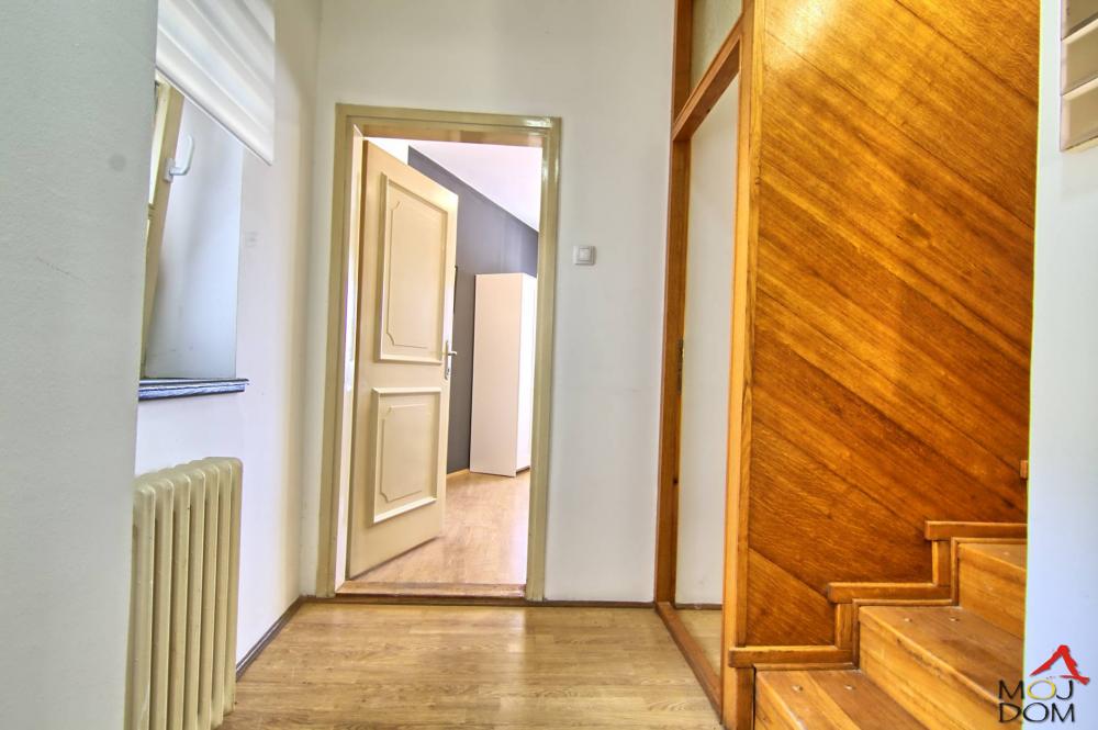 Slika 9 - Stan,NOVI SAD,CENTAR,kv: 103, € 206000, ID: 1029031