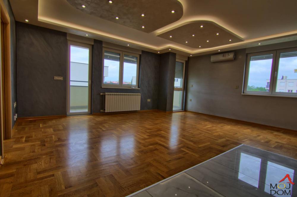 Glavna slika -Stan,NOVI SAD,TELEP,kv: 72, € 185400, ID: 1028526