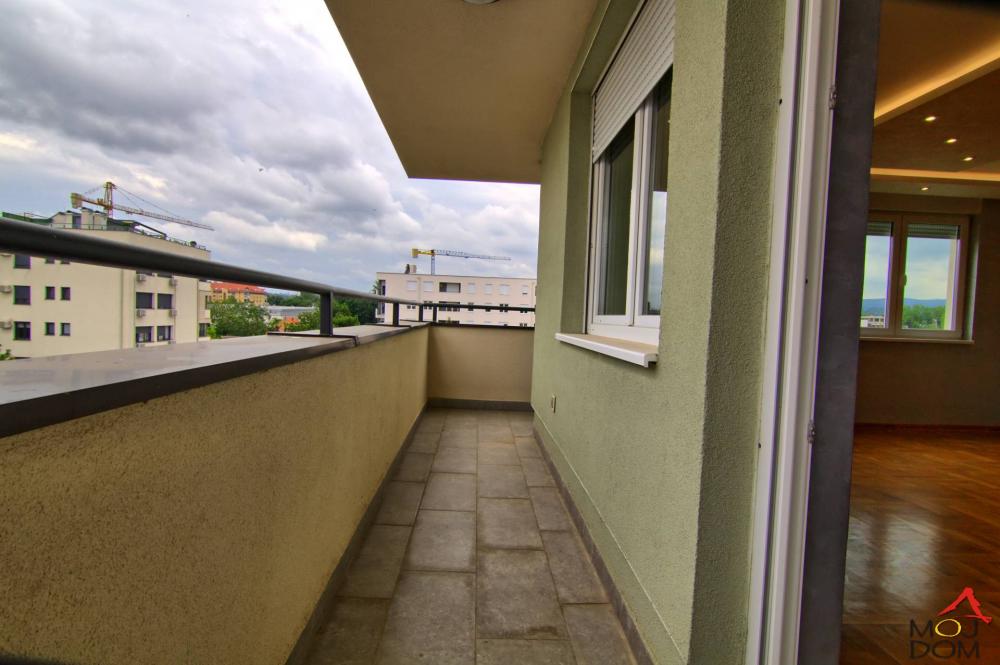 Slika 4 - Stan,NOVI SAD,TELEP,kv: 72, € 185400, ID: 1028526