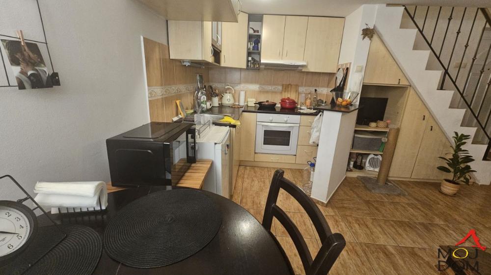 Slika 3 - Stan,NOVI SAD,PODBARA,kv: 37, € 92700, ID: 1029473